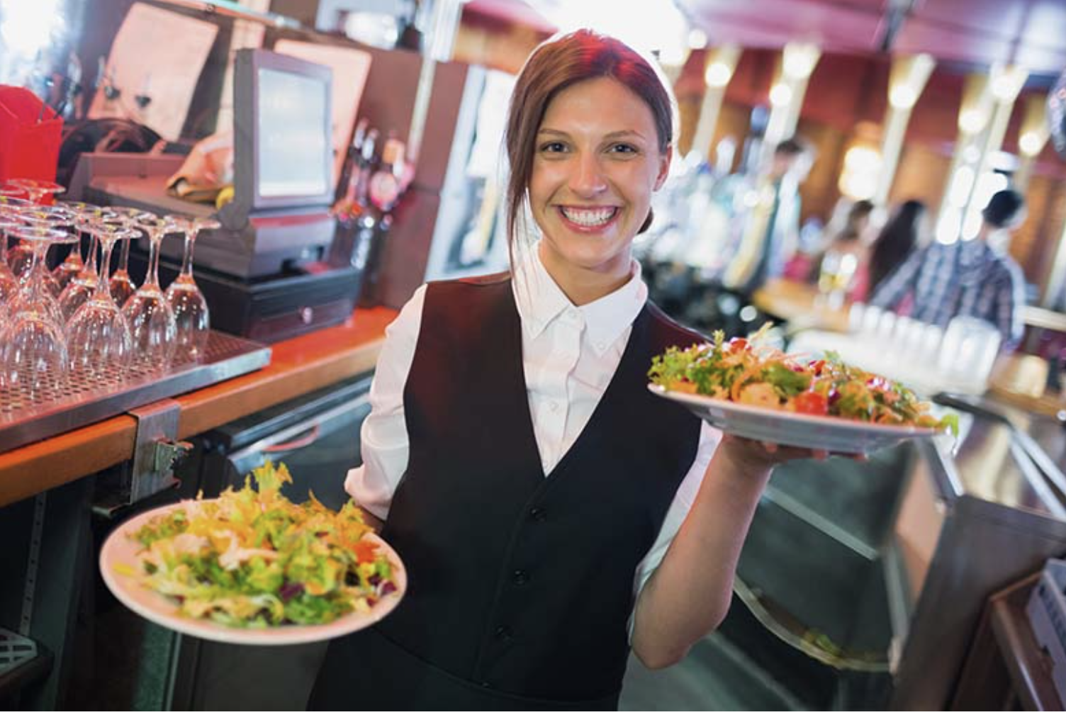 istockphoto-restaurant-wait-staff